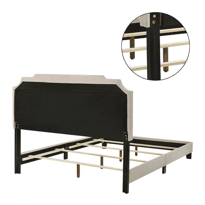 Cama de plataforma tapizada en beige con cabecero con ribete de clavos – Queen/Full/King